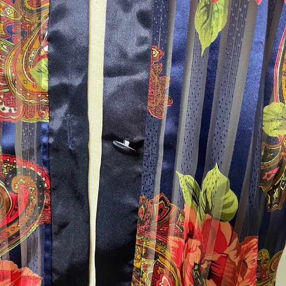 VICTORIA’ S SECRET Blue Multicolored Floral Vintage Gold Label Sleep Shirt Sz LG - Picture 7 of 7